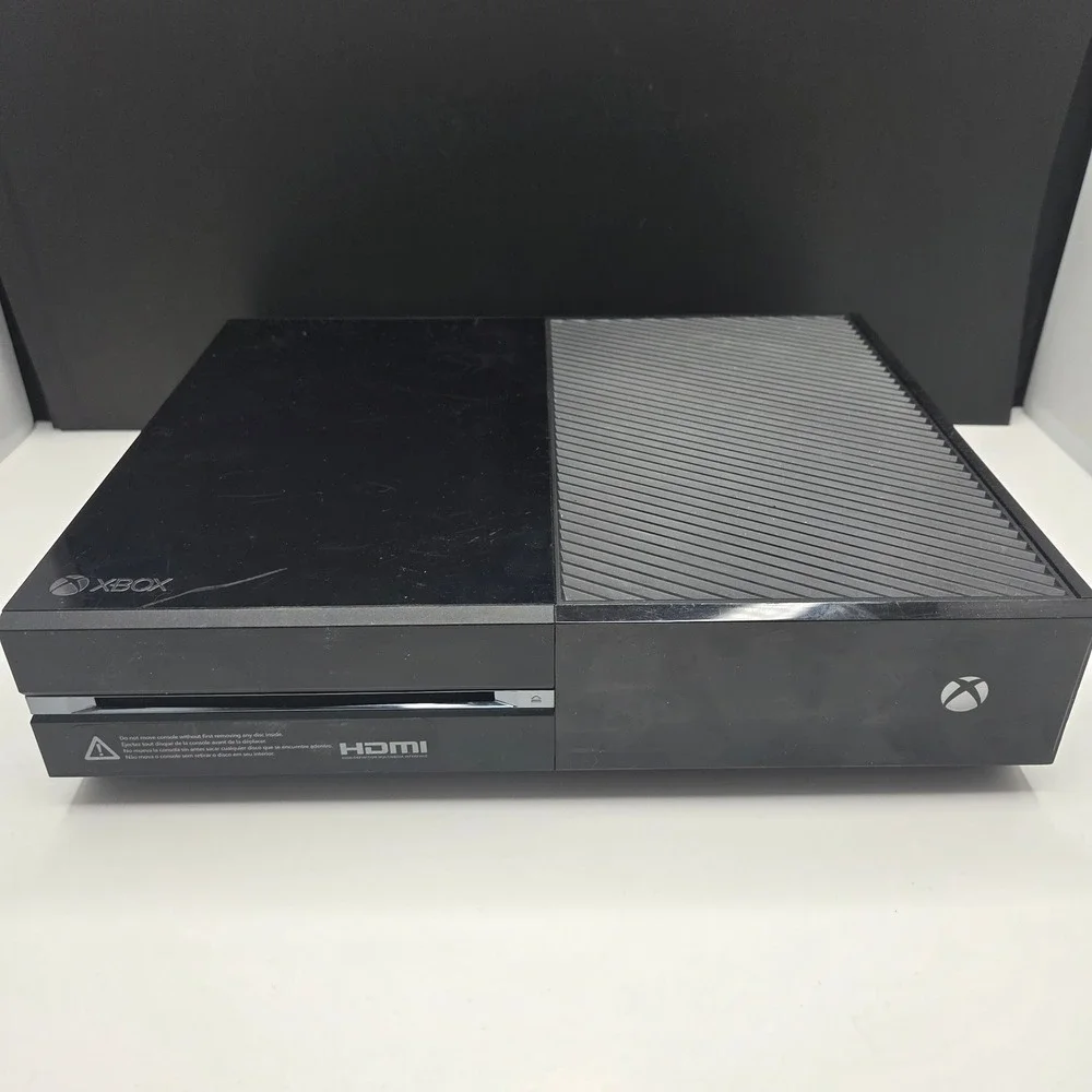 Microsoft Xbox One Console Model 1540 500GB Black Bundle Tested